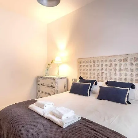 Kuia En Gran Bilbao Con Terraza Y Vistas A Un Parque Basauri