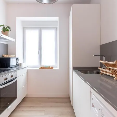 Kuia En Gran Bilbao Con Terraza Y Vistas A Un Parque Apartment Basauri