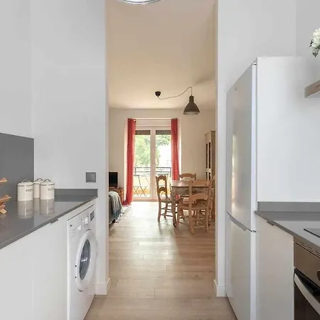 Apartment Kuia En Gran Bilbao Con Terraza Y Vistas A Un Parque