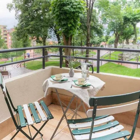 Kuia En Gran Bilbao Con Terraza Y Vistas A Un Parque 아파트 바사우리